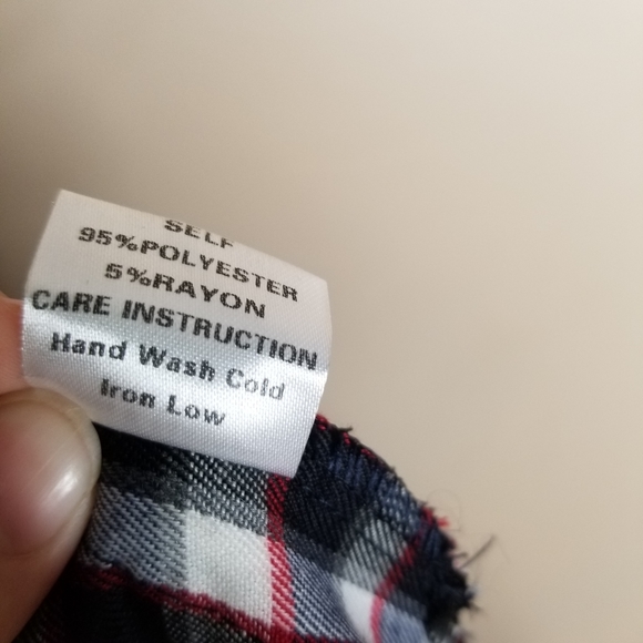 Frananna with an attitude Fannel Side cut out top - Picture 12 of 13